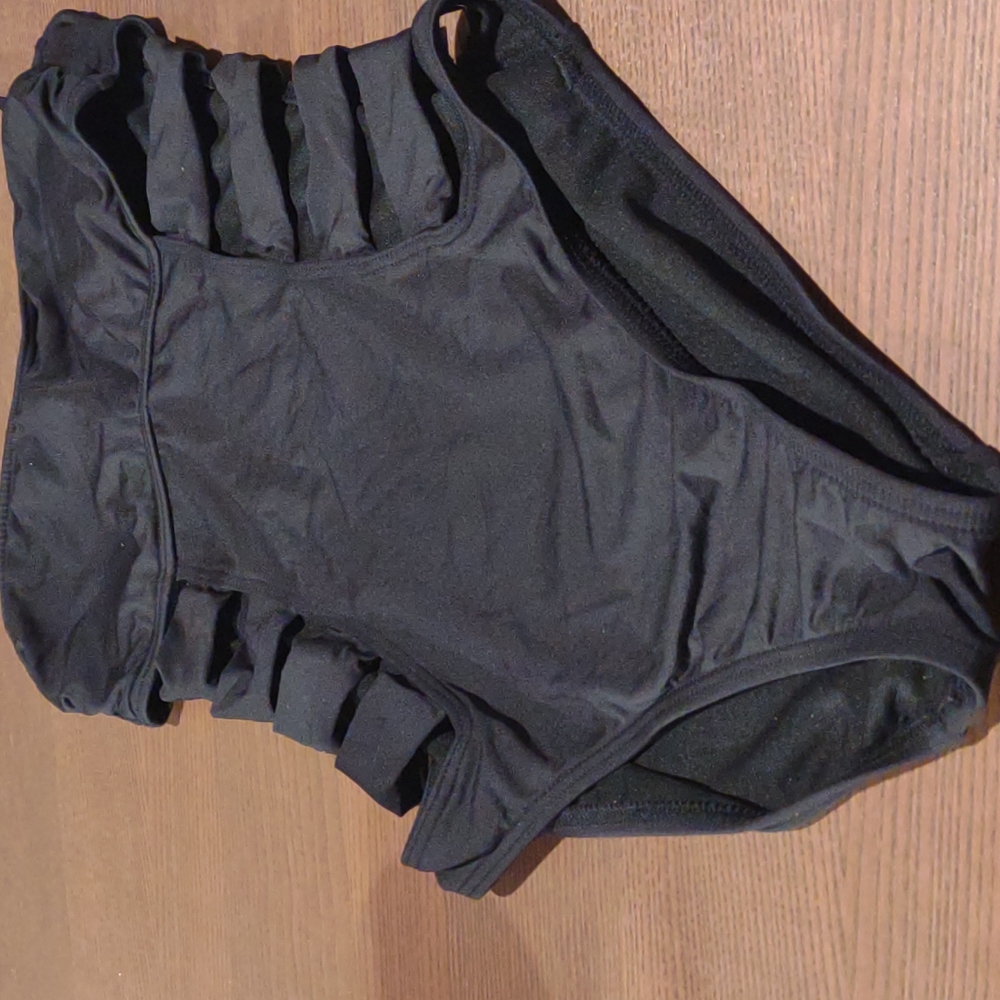 NWOT Kenneth Cole Reaction Black Side Cut Out Swimsuit Size S - Picture 4 of 4
